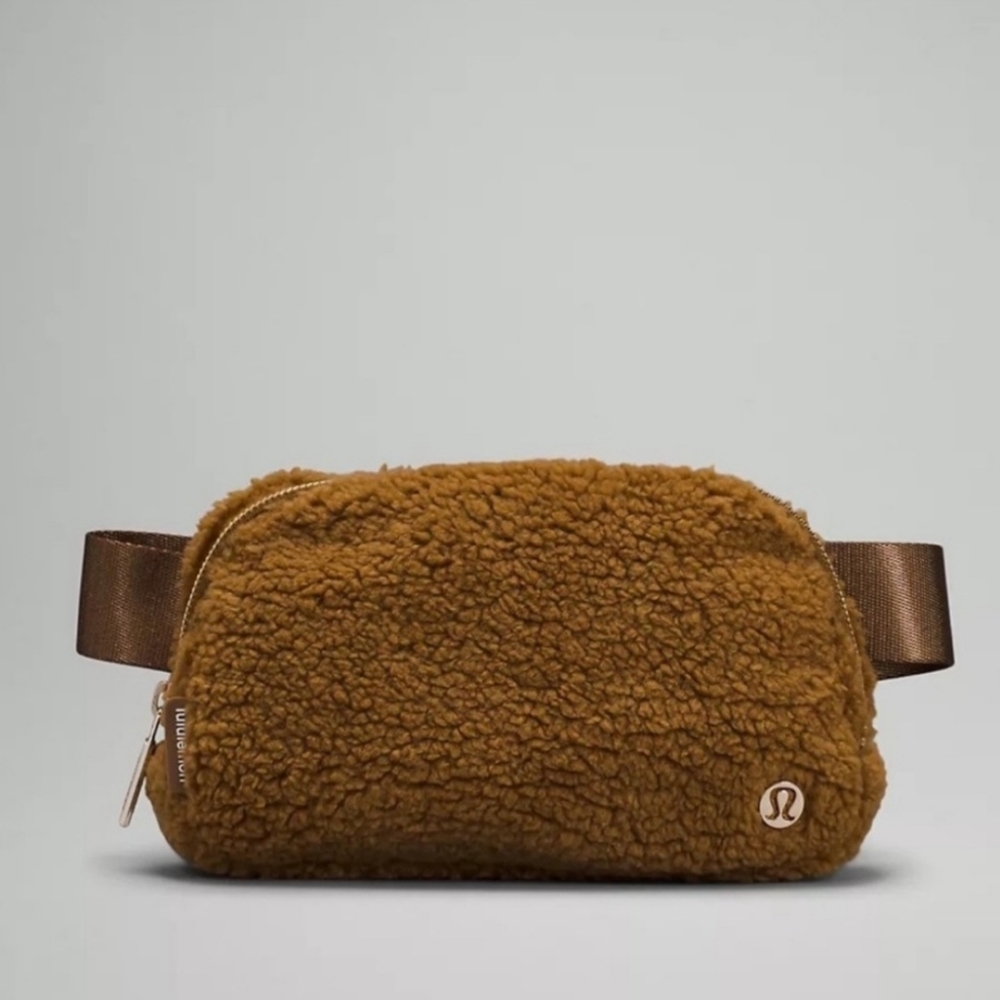 Lululemon Burnt Camel Fleece Belt Gag